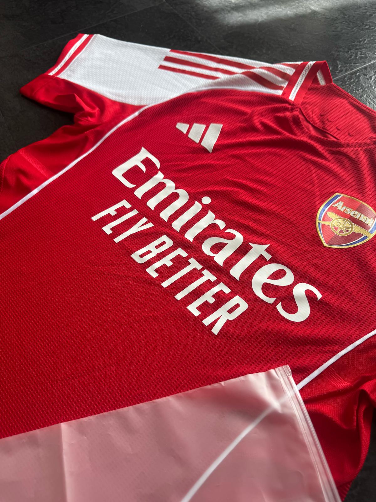 Arsenal – Maillot Domicile 2025/26 – Rouge